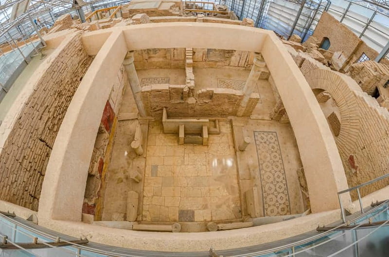 3-hour Ephesus and Terrace Houses Tour Kusadasi Cruiser Only - Ephesus in two hours: the monuments you will recognize fast