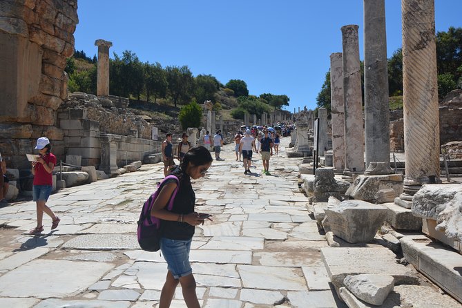 3-Hour Private Ephesus, Terrace Houses, Cruiser Only - How the Private Kusadasi to Ephesus Day Really Feels