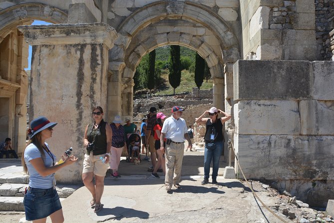 3-Hour Private Ephesus, Terrace Houses, Cruiser Only - The Terrace Houses Ticket: Roman Luxury for 45 Minutes