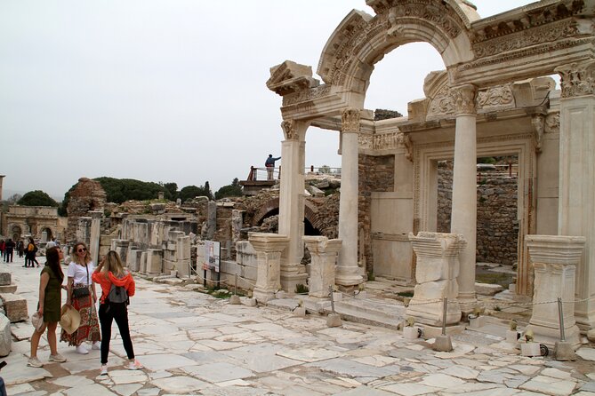 All Inclusive Private Access Ephesus Tour (SKIP-THE-LINE) - Ephesus Ancient City: what to look for beyond the postcard