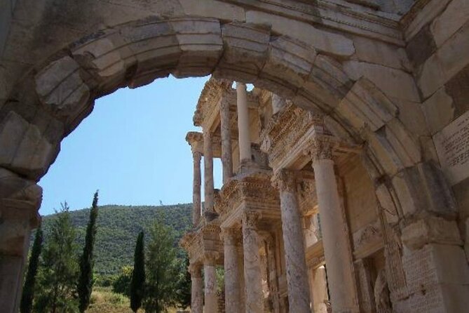 Biblical Ephesus Private Tour /FOR CRUISE GUESTS /On Time Return - Temple of Artemis: A Quick Look at the Seven Wonders Legend