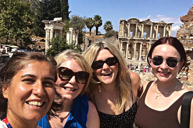 Customized Private Ephesus Tour & Farm Lunch - Anadolu rug farm lunch: where the day becomes personal