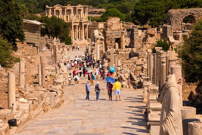 Daily Ephesus and Virgin Mary House Tour with Lunch Included - Group size, guides, and what makes the day work in practice