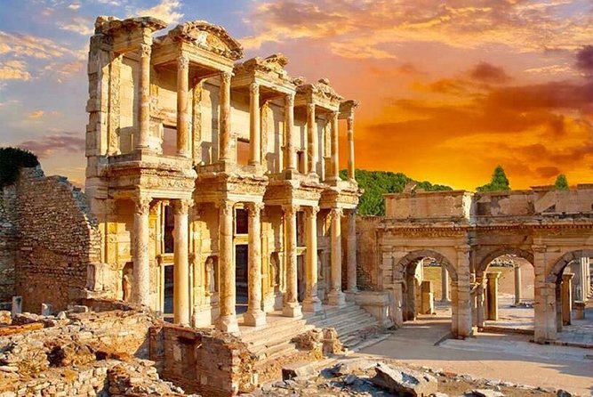 Easy Ephesus Shore Excursion – 4 Hours For Cruise Guest - Finding your guide at Kusadasi Cruise Port (without stress)
