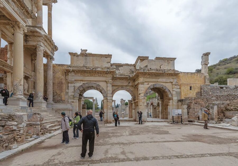 Ephesus: 3-Hours Private Tour - Guides you can feel right away: Nafia, Nadia, and Mavi