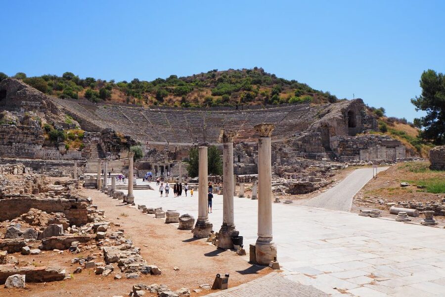 Ephesus: 4-Hour Guided Tour with Transfer from Kusadasi - Temple of Artemis (Artemision): the myth, the name, and what is left