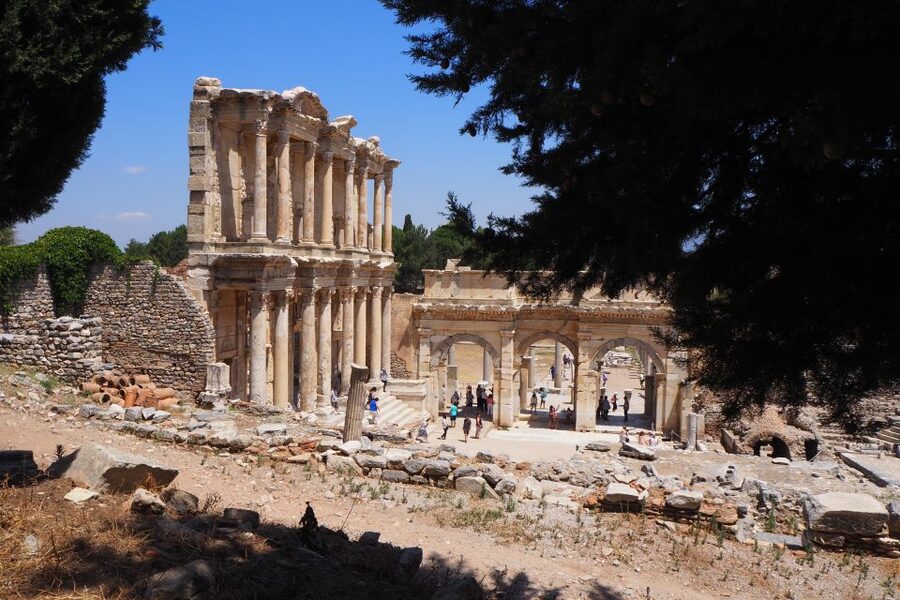 Ephesus: 4-Hour Guided Tour with Transfer from Kusadasi - Tickets, skip the line, and the real budget for entry