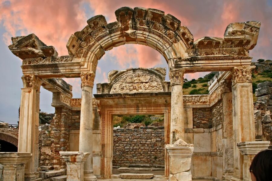 Ephesus Ancient City Highlight Tour For Cruisers - Selcuk First: Photo Stop, Guided Time, and Possible Saint John Ruins