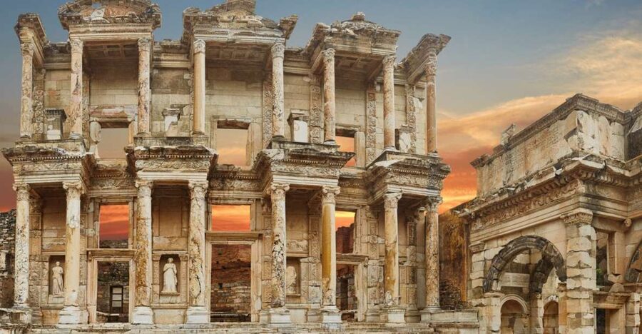 Ephesus and Pamukkale: Day Trip by Plane from Istanbul - Ephesus: how to spend your time on the right monuments