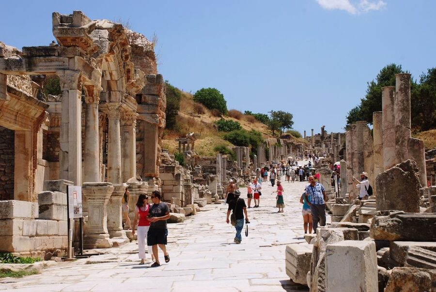 Ephesus: Customised Day Tour from Kusadası Port - Terrace Houses: mosaics, frescoes, and early central heating