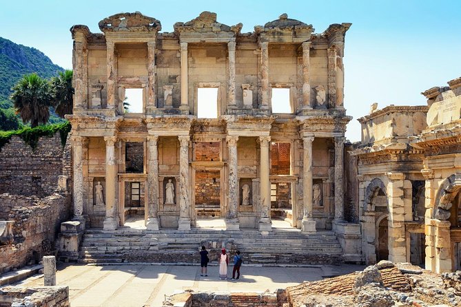 Ephesus Full-Day Tour with Hotel Pick Up - Why Ephesus feels different from other “big ruins” days
