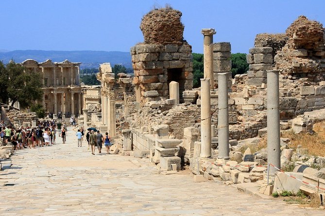 Ephesus Highlights Tour for Cruisers from Kuşadası Port - Stop 1: Ancient City of Ephesus, Celsus Library, Theater and the Big Names