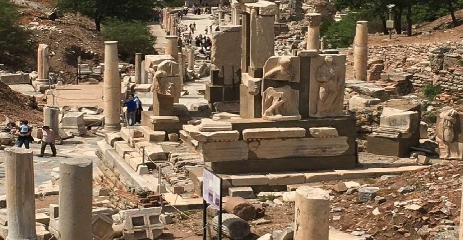 Ephesus: House of Virgin Marry & Artemis w Lunch & Ticket - Temple of Artemis (Diana): a short guided visit with big context