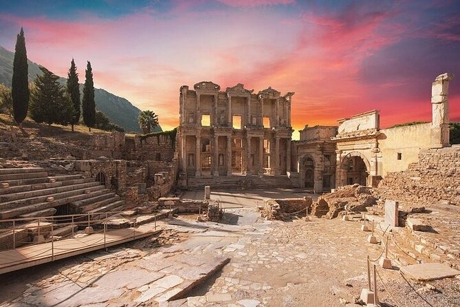 Ephesus & Pamukkale Tour in One Day - Lunch in Pamukkale town: included, and worth treating as part of the plan