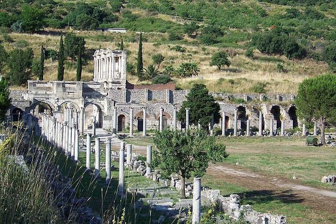 Ephesus Small Group Tour From Kusadasi Port / Hotels - Temple of Artemis and Isa Bey Mosque: quick stops with real meaning