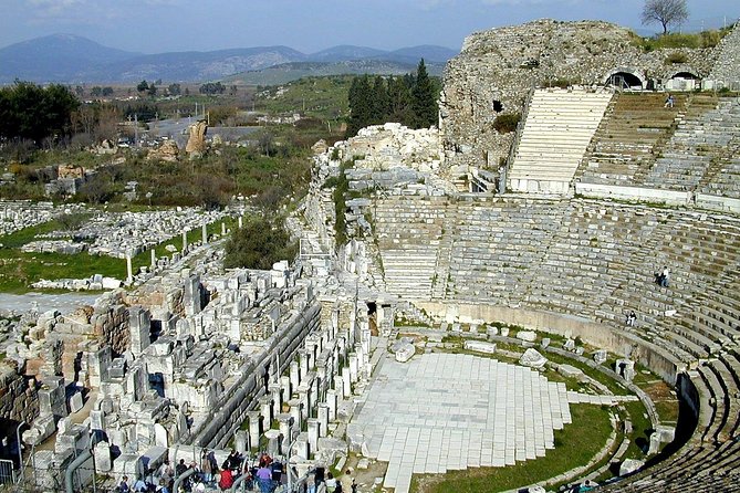 For Cruisers: Small Group EPHESUS Tour with Temple of Artemis - Stop 1: Meryemana (House of the Virgin Mary) and how the visit feels