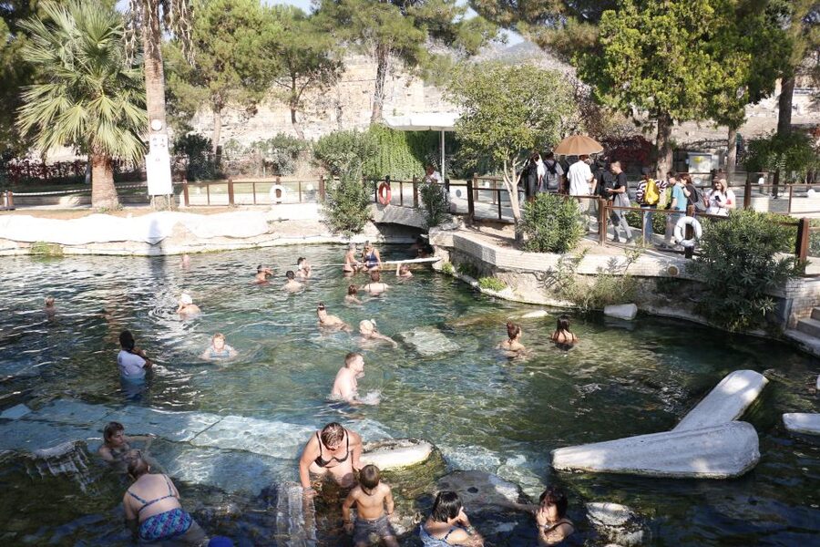 From Istanbul: Ephesus and Pamukkale 2-Day Trip - Guides and group size: what the “small group” changes
