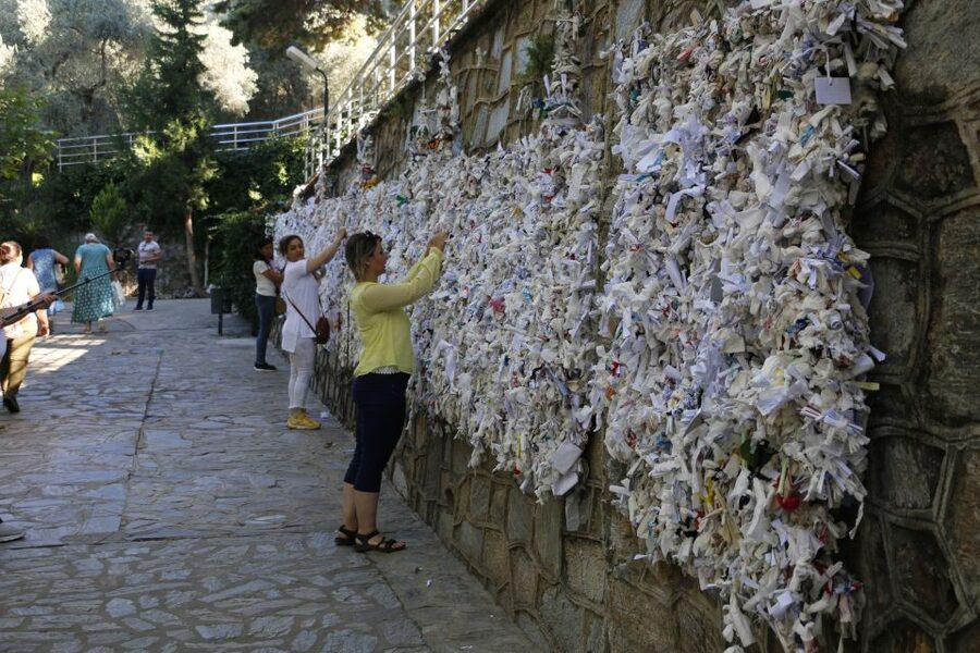 From Istanbul: Ephesus & Şirince Day Trip w/ Wine Tasting - Ephesus on Foot: Marble Streets, Big Names, and What You Actually See