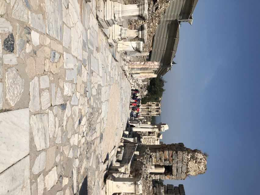 From Kusadasi: Ephesus and Pamukkale 2 Day Private Tour - Guides make the difference, and this tour can deliver strong ones
