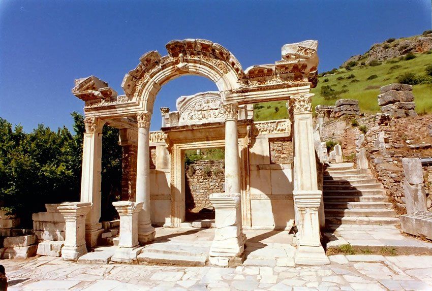 From Kusadasi: Ephesus Guided Private Tour - The House of Mother Mary: The Day’s Most Peaceful Contrast