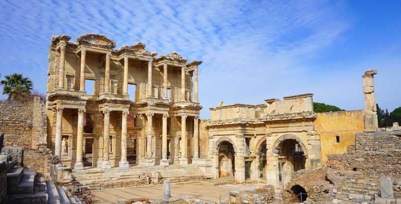 From Kusadasi: Ephesus Private Tour for Cruise Passengers - Getting your bearings in Ephesus, from gates to theaters
