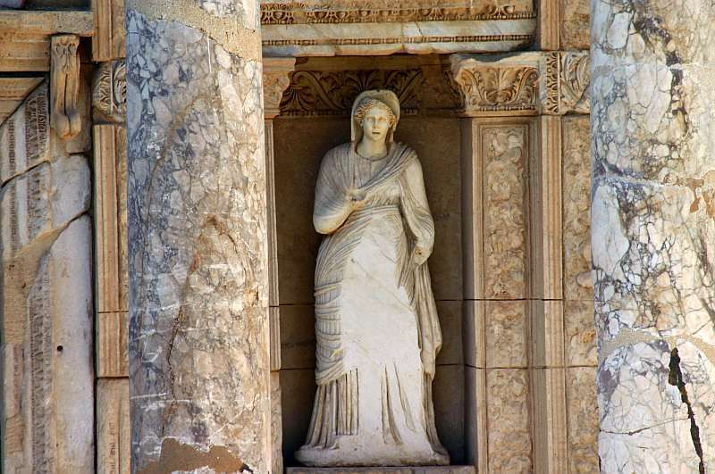 From Kusadasi or Izmir: Ephesus Private Tour - House of the Virgin Mary: Mount Bulbuldagi and a peaceful setting