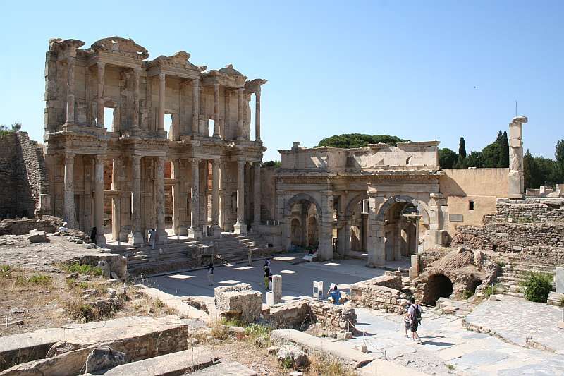 From Kusadasi or Izmir: Ephesus Private Tour - Ephesus with a guide: Odeon, marble fountains, and Celsus’s façade