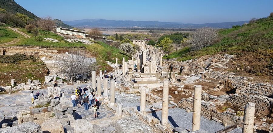 From Kusadasi or Selcuk: Full-Day Ephesus Tour with Lunch - Lunch at a Local Restaurant: Where Value Shows Up