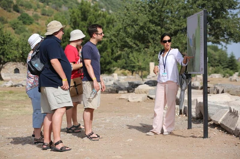 Kusadasi: Ephesus & House of Mary Small Group Tour w/Lunch - Lunch in the Middle of a Full Day: Good, Included, Not a Food Destination