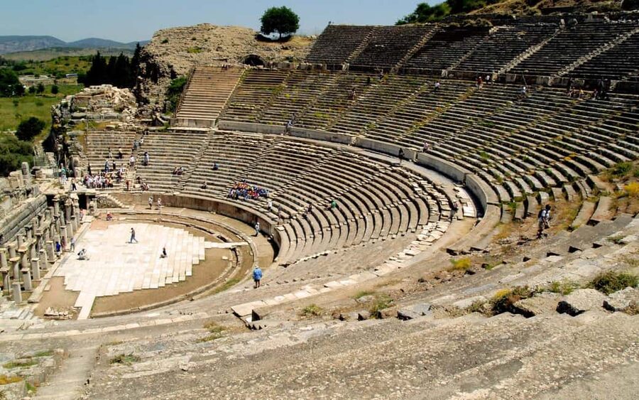 Kusadasi: Ephesus Private or Group Tour for Cruise Guests - Roman Baths, Hadrian’s Temple, Public Toilets, and the Street You Can Still Read