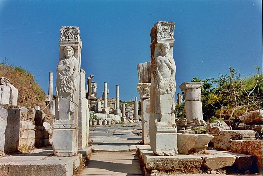 Kusadasi: Ephesus Small Group Tour - What to bring (and what will annoy you if you forget it)