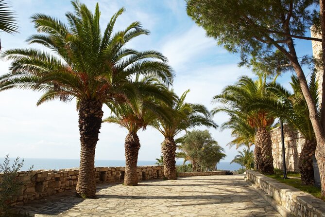 Kusadasi Legacy of the Ottomans: Exploration Game and Tour - Boulevard and the North Entrance of Kervansaray