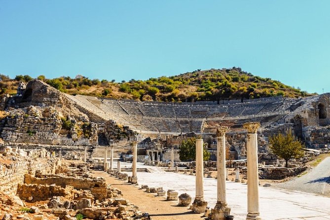 Kusadasi Shore Excursion: Ephesus Sightseeing Tour with Lunch - St John’s Basilica and the Tomb Tradition