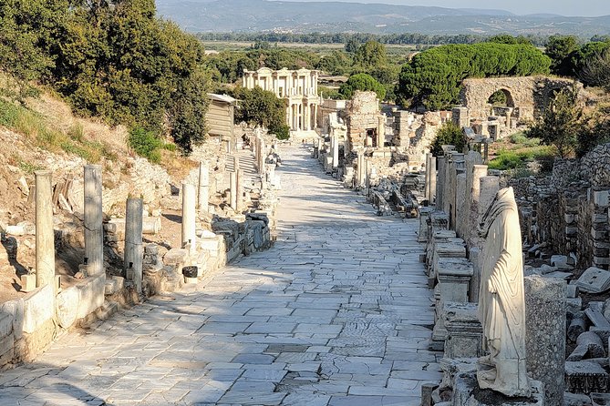 NO HIDDEN FEES : Private Ephesus – Miletus – Didyma - The Temple of Artemis stop, a short pause with big symbolism