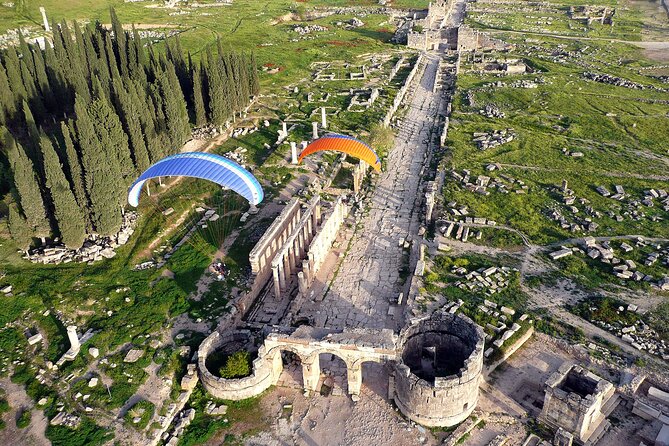 Pamukkale Small Group Tour with Lunch from Kusadasi - Travertines and pools: making 45 minutes feel longer