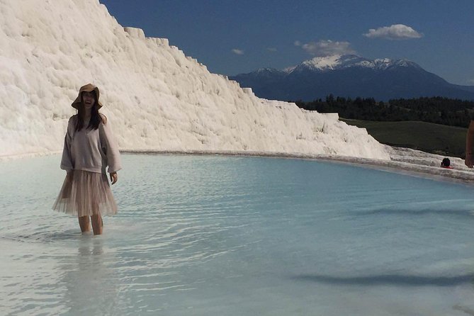 Pamukkale Small Group Tour with Lunch from Kusadasi - Lunch in a local restaurant: why the included meal matters