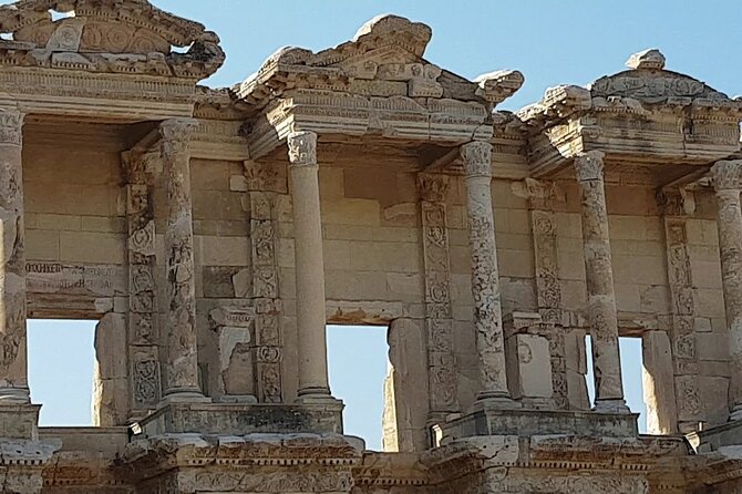 Private Ephesus skip line Tour Lunch inc only for cruisers - Meeting Your Guide and Getting Comfortable Fast at Kusadasi