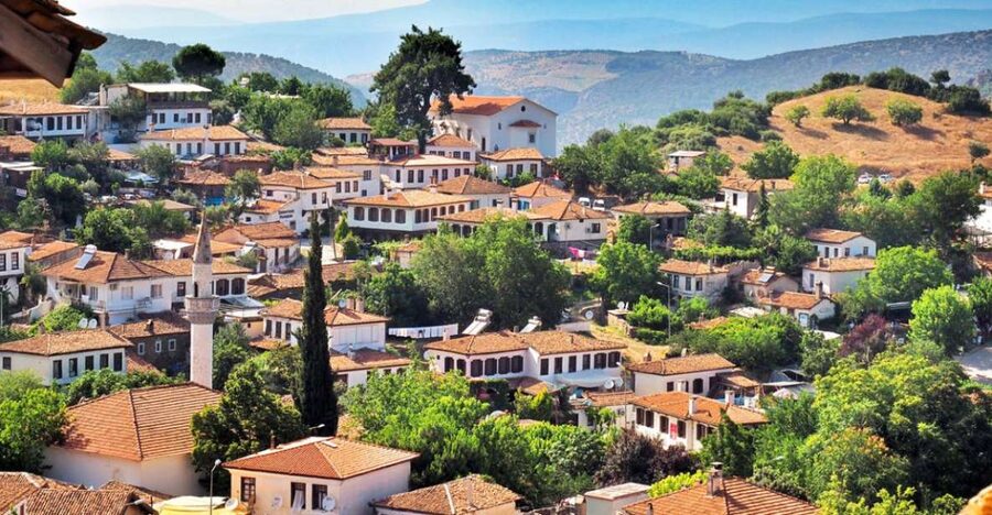 Private Sirince Village Tour From Kusadasi Port Cruiser Only - The drive rhythm, plus that 30-minute stop