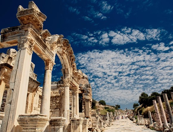 Private Tour: Ephesus Day Trip from Kusadasi with Lunch - Morning Pickup and the Private-Vehicle Advantage in Kusadasi