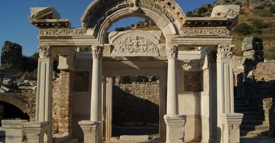 Shore Excursions: 3 Hours Easy Ephesus Tour - The Temple of Artemis stop: short, memorable, and photo-ready