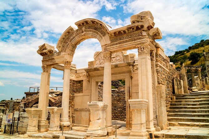 SKIP-THE-LINE: BEST OF EPHESUS PRIVATE TOUR with Lunch & ENTRY - Meryemana (House of the Virgin Mary): a pilgrimage stop with papal visit history