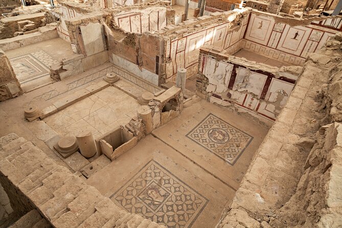 SKIP-THE-LINE: BEST OF EPHESUS PRIVATE TOUR with Lunch & ENTRY - Vehicle comfort and guide quality: the details that make the difference
