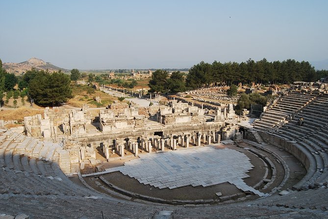 SKIP-THE-LINE: Group & Private Ephesus Tour ENTRY FEE & LUNCH - Fountain of Pollio and Baths of Varius, the Roman life support system