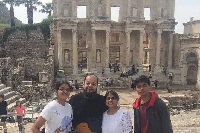 Skip The Line: Private Best of Ephesus Tour with Lunch - Meryemana (Virgin Mary’s House) on the mountain