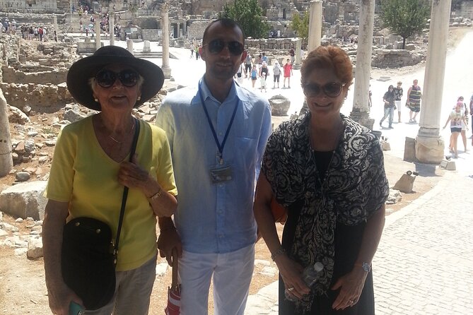 SKIP THE LINE : Private Ephesus Shore Tour in Kusadasi Turkiye - Meeting Your Guide and Getting Seated in a Comfortable Van