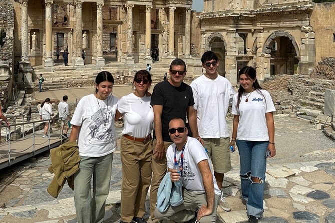 SKIP THE LINE: Private EPHESUS TOUR for CRUISERS English/Spanish - Getting from the port to Selçuk and into the Ephesus zone