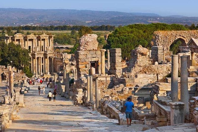 Top-Rated Ephesus and House of Virgin Mary Tour for Cruisers - The Temple of Artemis and Kusadasi Castle: Small Stops, Useful Context